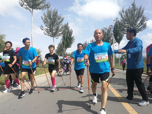 2019年全國(guó)老年人持杖健走交流活動(dòng)開幕！周口市10名愛好者參賽