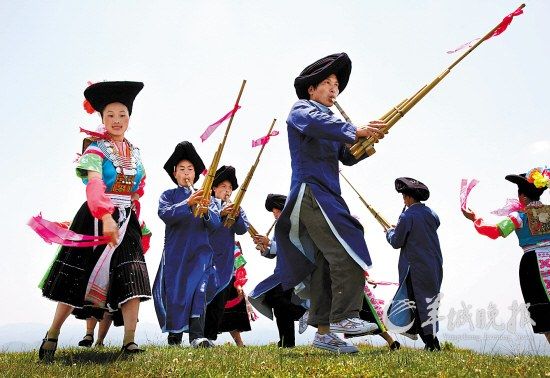 到貴陽(yáng)觀(guān)賞苗族民俗表演 到貴陽(yáng)觀(guān)賞苗族民俗表演